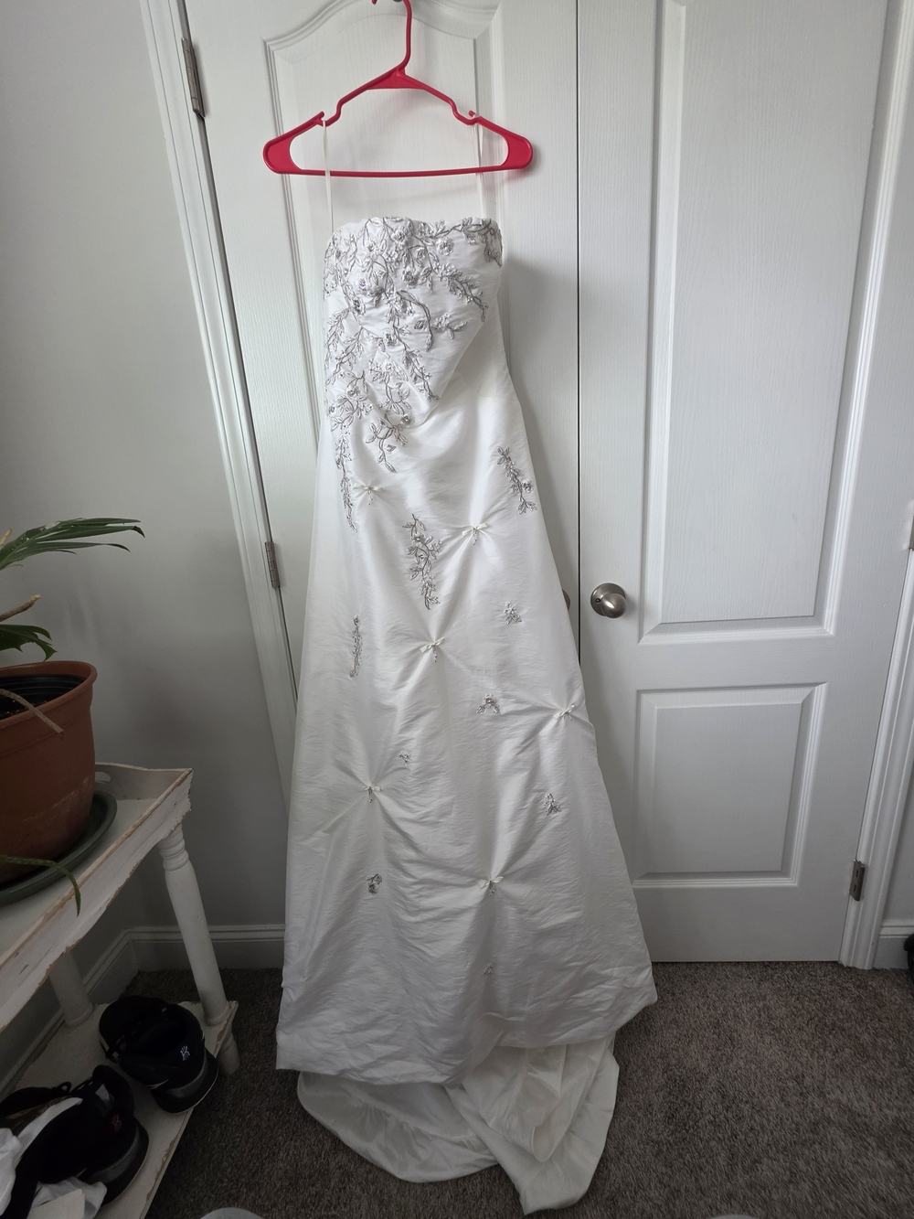 Demetrios Elegant White Strapless Embroidered Bridal Gown Sz 16